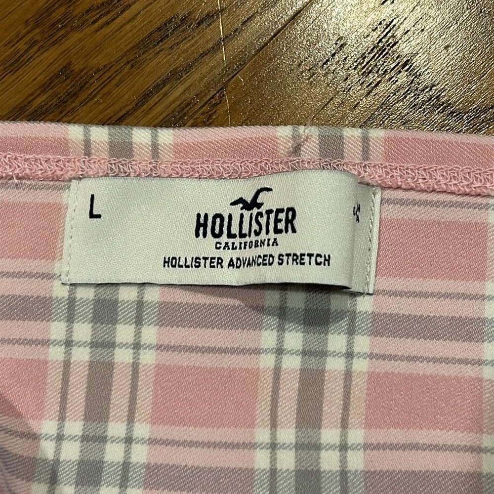 Hollister Crop Top. Large. Pink Plaid - Picture 3 of 10